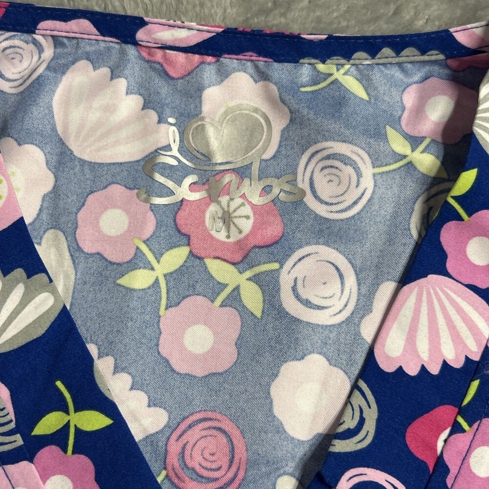 Scrubs Brand Womens Scrub Top Floral Blue/Pink/Gray Sz. M Shirt Top - Picture 6 of 7